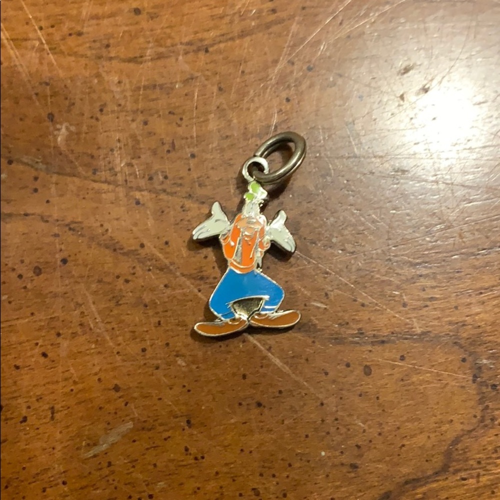 Disney Goofy enamel charm with split ring